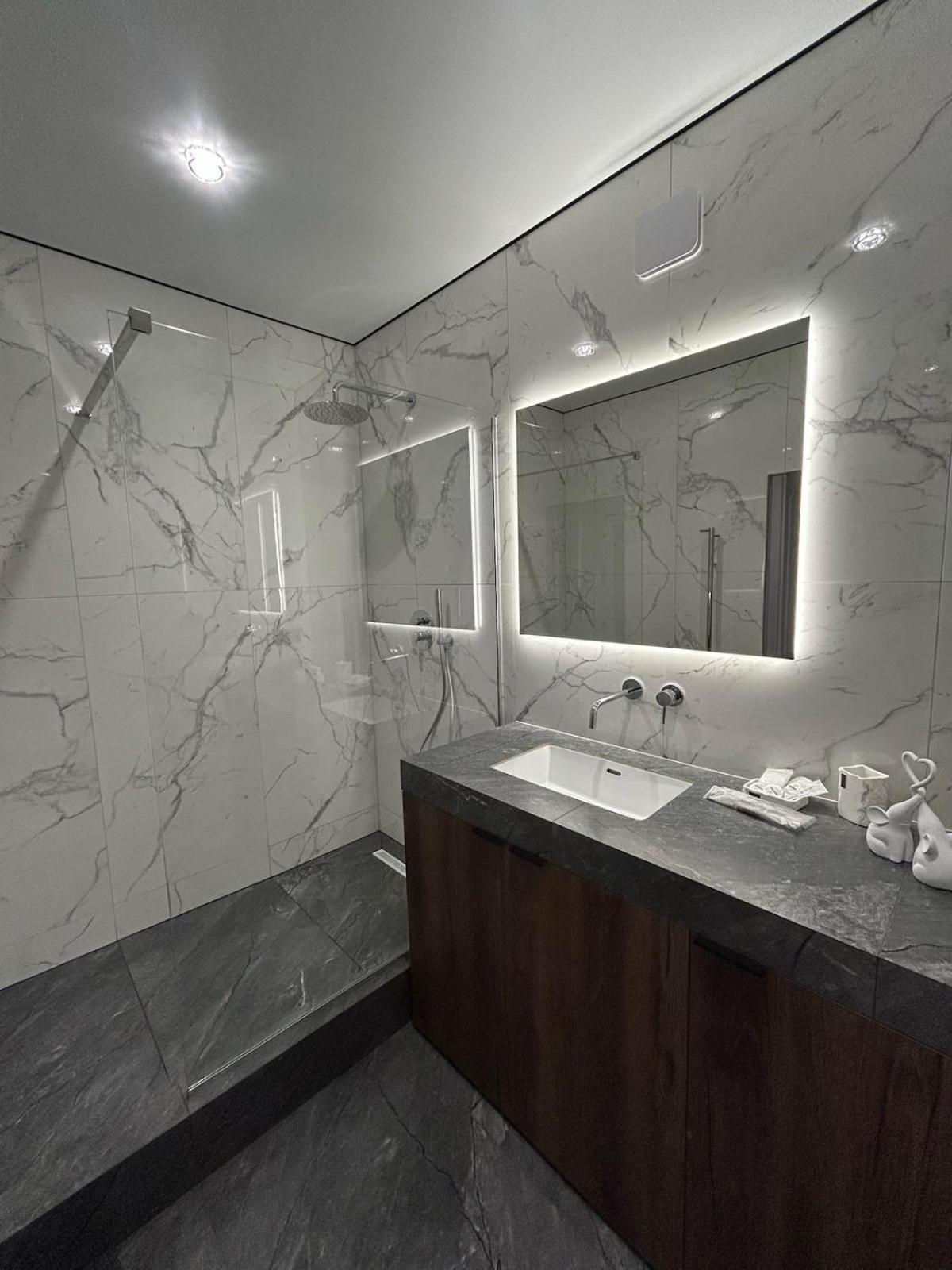 в центрі на шевченка Apartment Хмельницький